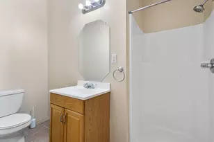 1235 E Leuda St, Fort Worth, TX 76104 - Photo 5
