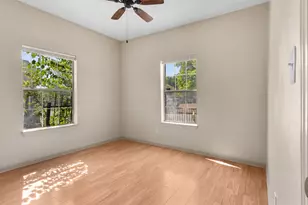 1235 E Leuda St, Fort Worth, TX 76104 - Photo 3