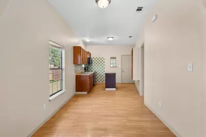 1235 E Leuda Street, Fort Worth, TX 76104 - Photo 7