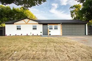 320 SE Gregory St, Burleson, TX 76028 - Photo 3