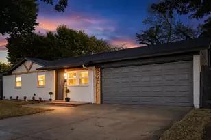 320 SE Gregory St, Burleson, TX 76028 - Photo 1