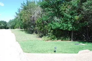 35033 Oakwood Dr, Whitney, TX 76692 - Photo 1