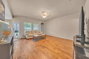 605 E Ross St, Rockwall, TX 75087 - Photo 3