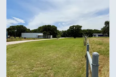 533 Redbird Lane, Bowie, TX 76230 - Photo 31