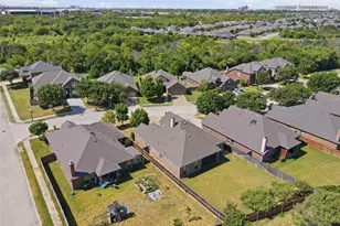 2333 Los Olivos Ln, Fort Worth, TX 76131 - Photo 33