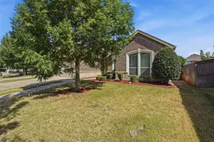 2333 Los Olivos Ln, Fort Worth, TX 76131 - Photo 3