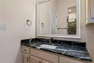 204 Pinnacle Club Pl, Mabank, TX 75156 - Photo 17