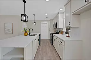 2505 Hollywood Dr, Arlington, TX 76013 - Photo 9