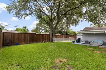7830 La Sobrina Drive, Dallas, TX 75248 - Photo 23