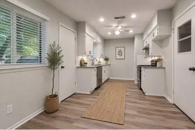 1902 Glenwick Lane, Irving, TX 75060 - Photo 3