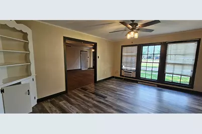 401 E Pine Street, Edgewood, TX 75117 - Photo 7