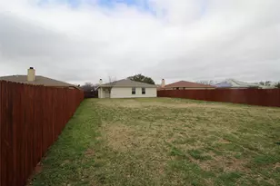856 McCully St, White Settlement, TX 76108 - Photo 19