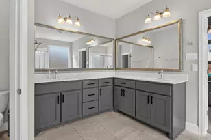 3455 Hidden Holw Dr, Grand Prairie, TX 76065 - Photo 13
