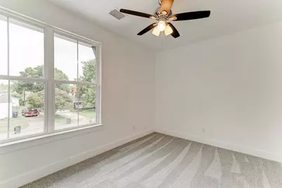 2928 Livingston Avenue, Fort Worth, TX 76110 - Photo 27