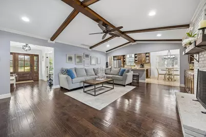 9435 Hunters Creek Drive, Dallas, TX 75243 - Photo 9