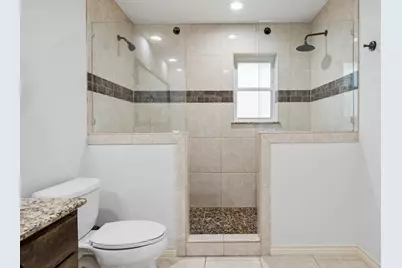 9435 Hunters Creek Drive, Dallas, TX 75243 - Photo 23
