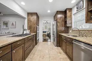 9435 Hunters Creek Dr, Dallas, TX 75243 - Photo 17