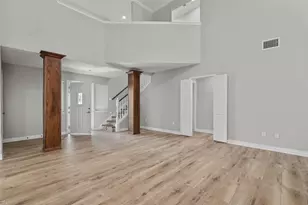 421 W Windsor Dr, Denton, TX 76207 - Photo 3