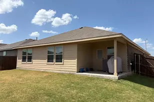 701 Emmons Crk St, Justin, TX 76247 - Photo 13