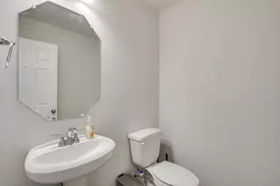 112 Everest Ct, Burleson, TX 76028 - Photo 17