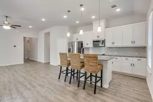 112 Everest Ct, Burleson, TX 76028 - Photo 7