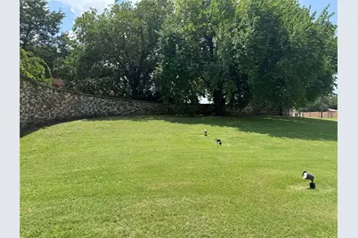 1701 Plum Creek Drive, DeSoto, TX 75115 - Photo 9
