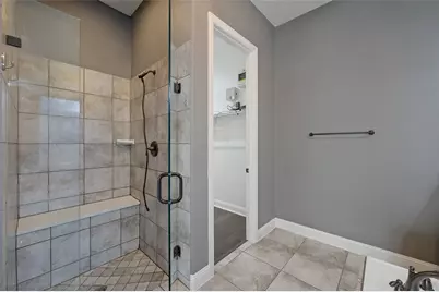 12908 Holbrook Drive, Farmers Branch, TX 75234 - Photo 23
