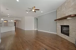 12908 Holbrook Dr, Farmers Branch, TX 75234 - Photo 7