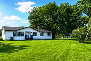 53 Reality Rd, Denison, TX 75021 - Photo 1