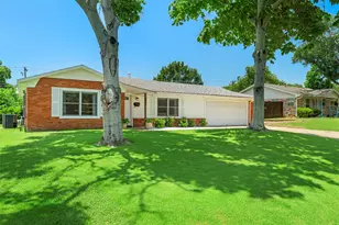 8037 Pinewood Dr, Benbrook, TX 76116 - Photo 3