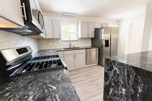 903 Moore St, McKinney, TX 75069 - Photo 9