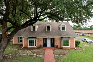 601 N 25th St, Corsicana, TX 75110 - Photo 1