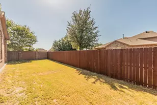 401 Middleton Dr, Roanoke, TX 76262 - Photo 31