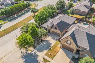 401 Middleton Dr, Roanoke, TX 76262 - Photo 3