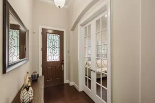 401 Middleton Dr, Roanoke, TX 76262 - Photo 5