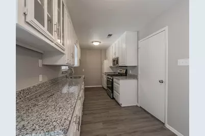 1546 Oakbrook Street, Lancaster, TX 75134 - Photo 13