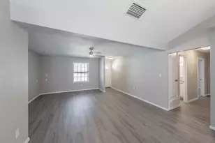 1546 Oakbrook St, Lancaster, TX 75134 - Photo 5