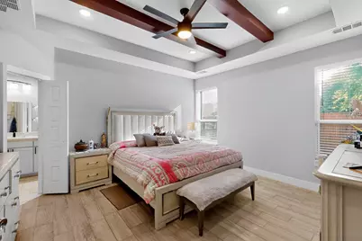 1901 Avenue E, Grand Prairie, TX 75051 - Photo 9