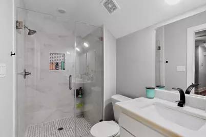 1901 Avenue E, Grand Prairie, TX 75051 - Photo 17