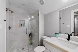 1901 Avenue E, Grand Prairie, TX 75051 - Photo 17