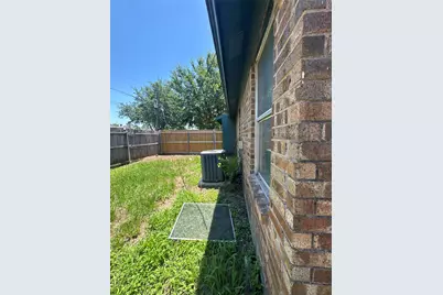 7483 Tiffany Meadows Lane, Fort Worth, TX 76140 - Photo 17