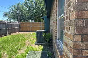 7483 Tiffany Meadows Ln, Fort Worth, TX 76140 - Photo 17