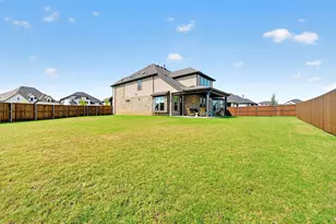 721 Kurrus St, Justin, TX 76247 - Photo 35