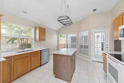 10613 Brandenberg Drive, Frisco, TX 75035 - Photo 13