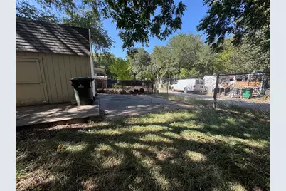 3808 Turquoise Trail, Granbury, TX 76048 - Photo 11