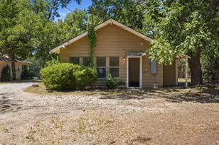 320 Kirven Ave, Waxahachie, TX 75165 - Photo 17