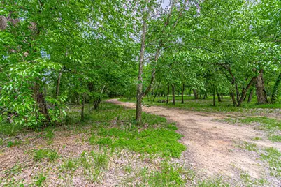 3018 River View Court, Granbury, TX 76048 - Photo 33