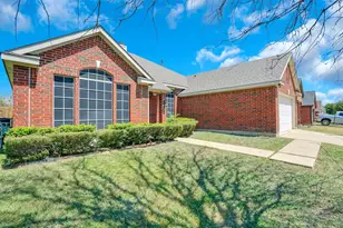 117 Fort Edward Dr, Arlington, TX 76002 - Photo 3