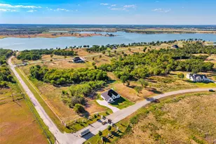 101 Barefoot Bay Blvd, Corsicana, TX 75109 - Photo 29