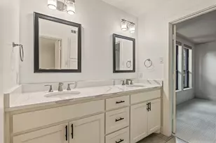9123 Windcrest Dr, Dallas, TX 75243 - Photo 23
